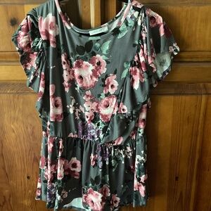 Reborn J Grey and Pink Floral ruffle top. Size XL.